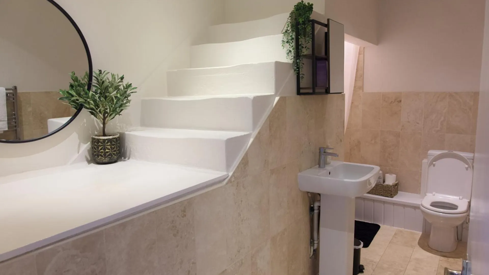 2 Bedroom Apartment - The Ruby Cheltenham United Kingdom