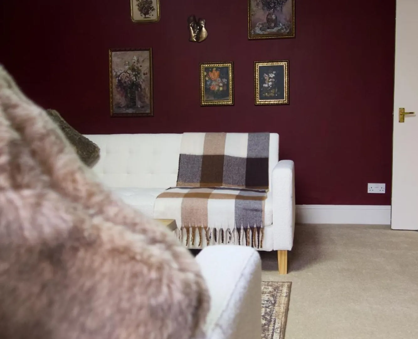 2 Bedroom Apartment - The Ruby Cheltenham