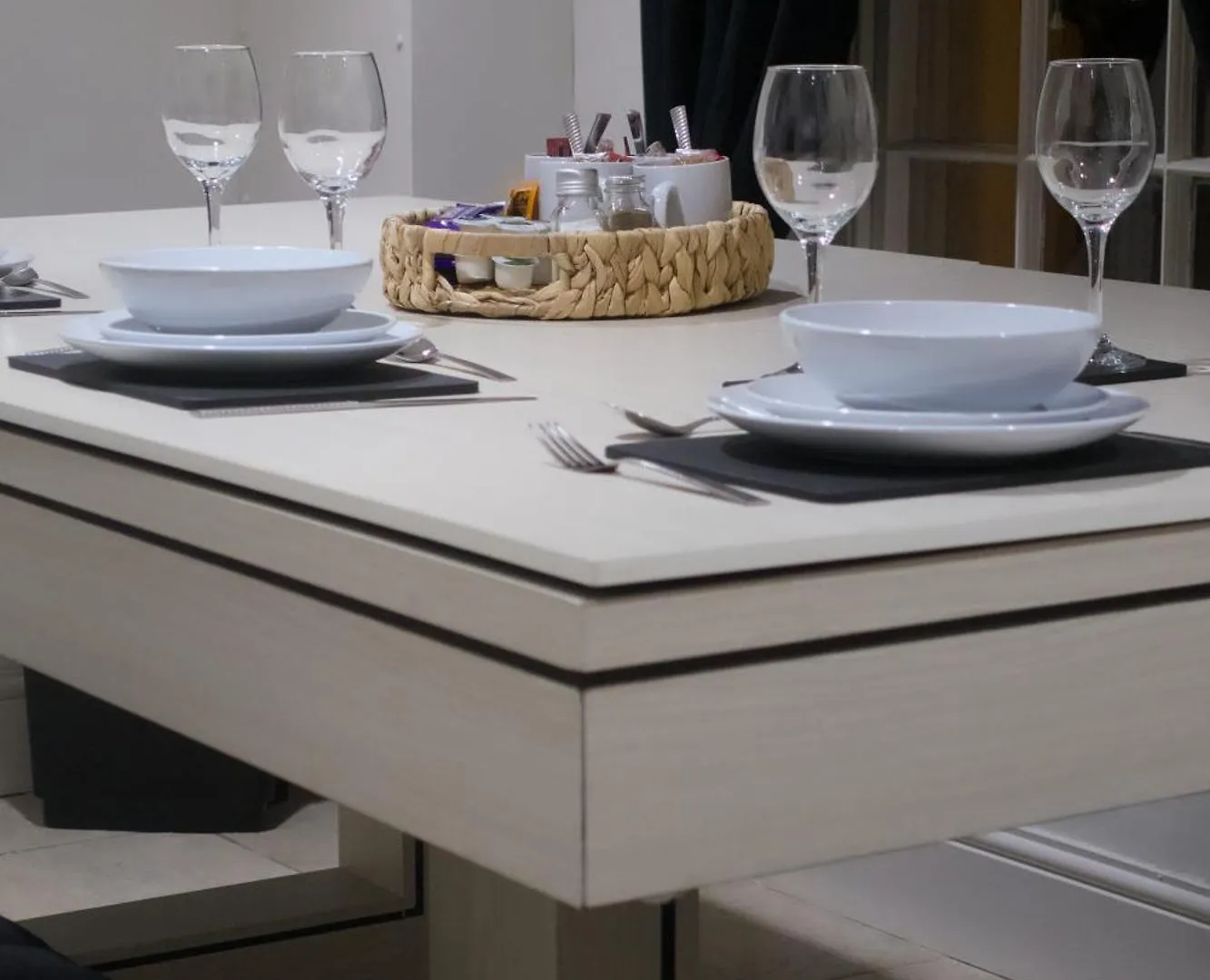 2 Bedroom Apartment - The Ruby Cheltenham